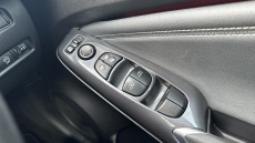 Nissan Juke 1.0 DiG-T N-Connecta 5dr Petrol Hatchback